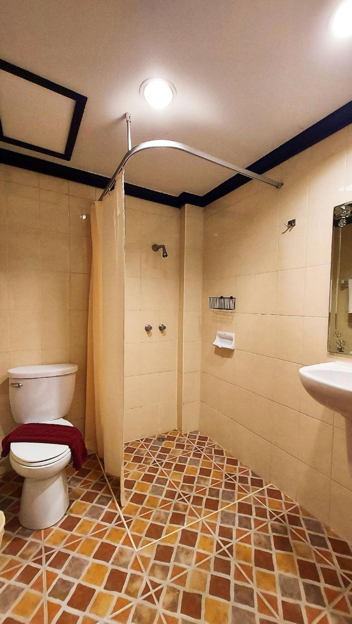 Sawasdee Apartment Patong Exterior foto