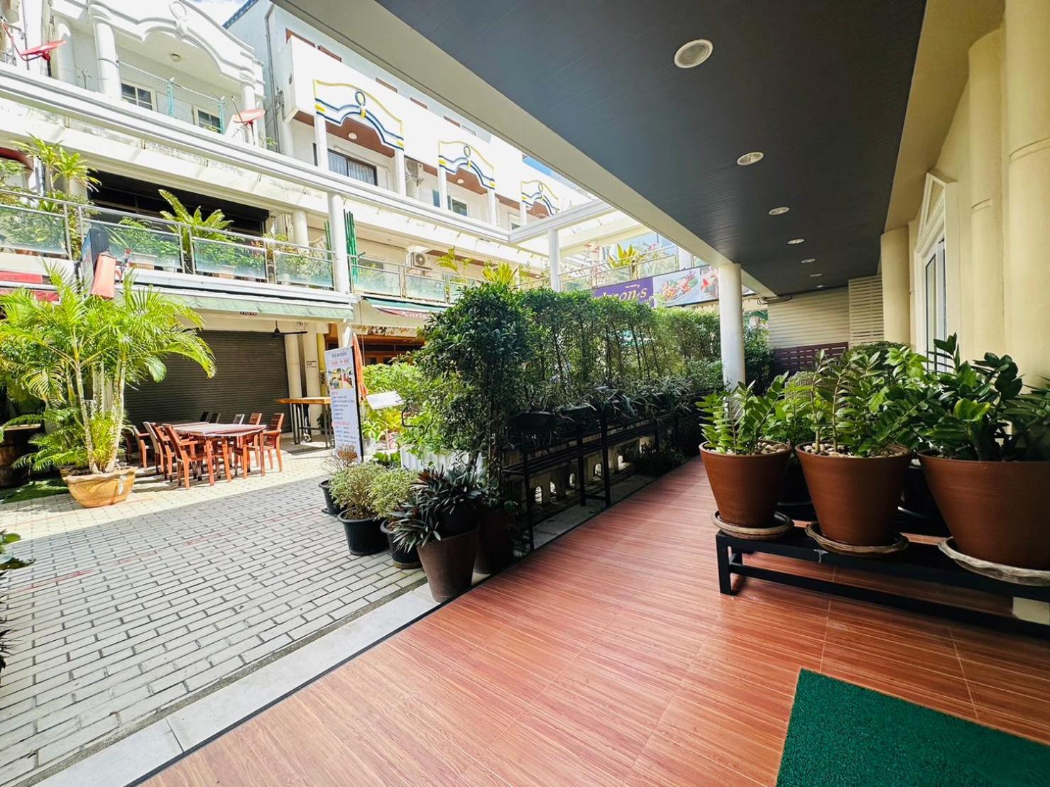 Sawasdee Apartment Patong Exterior foto